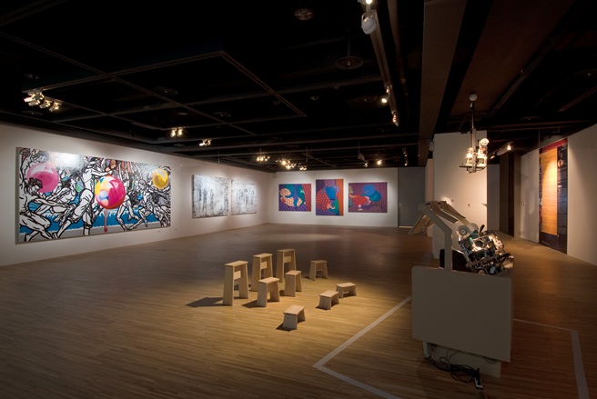 2008年於新址重新開館首展──王嘉驥策展「浮動」。