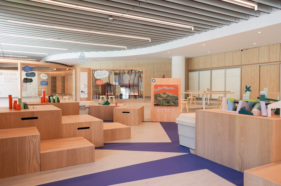 邀請兒童作為夥伴，在國立台灣美術館打造專屬兒童的體驗空間，獲得國際博物館協會教育與文化行動委員會最佳實踐獎。