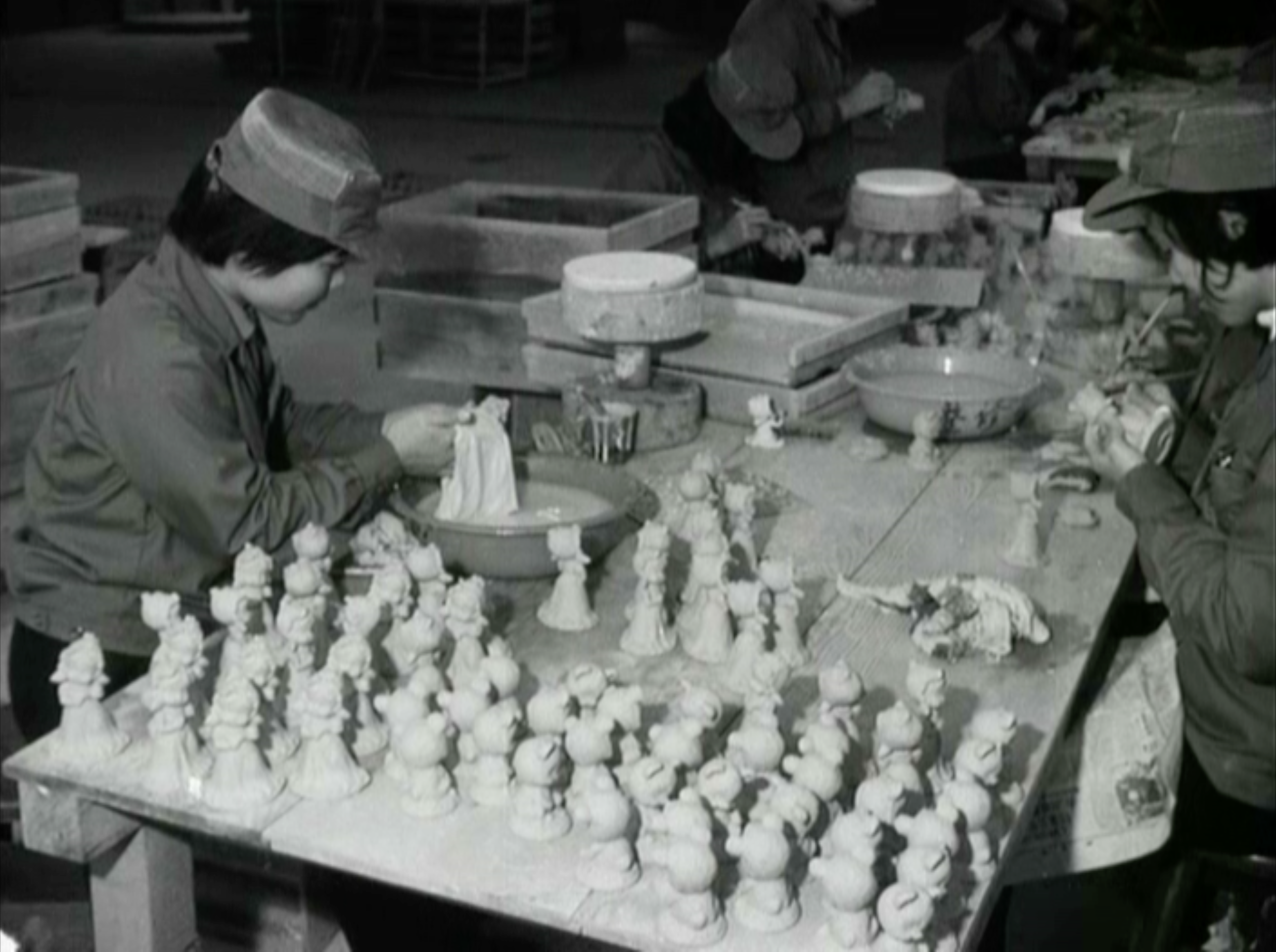 《露露藝品》（片段截圖），丸利陶器公司新聞影像。（國家電影及視聽文化中心授權影像）