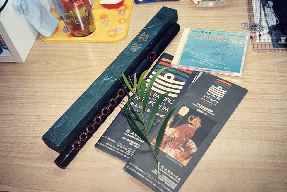 就讀國立臺北藝術大學期間，讓李元貞大開眼界、有「頓悟」之感的第一屆「亞太傳統藝術論壇」，2000年。