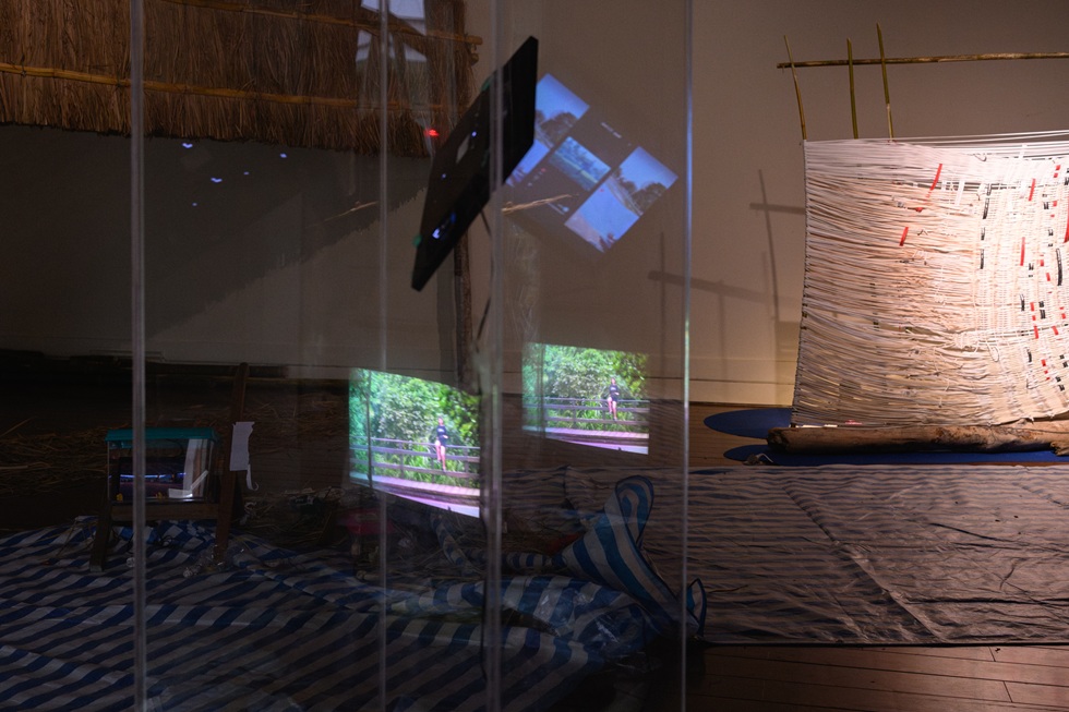 Karding Adaw Langasan(蔻兒亭.阿道.冉而山)其中一件作品是她多年持續的每月20號行為練習。訪談時她說:「可以被批判是太規訓」,但它讓她練習放大觀察感官,不再像以前比較活在自己的世界。(攝影/鄭亦婷)