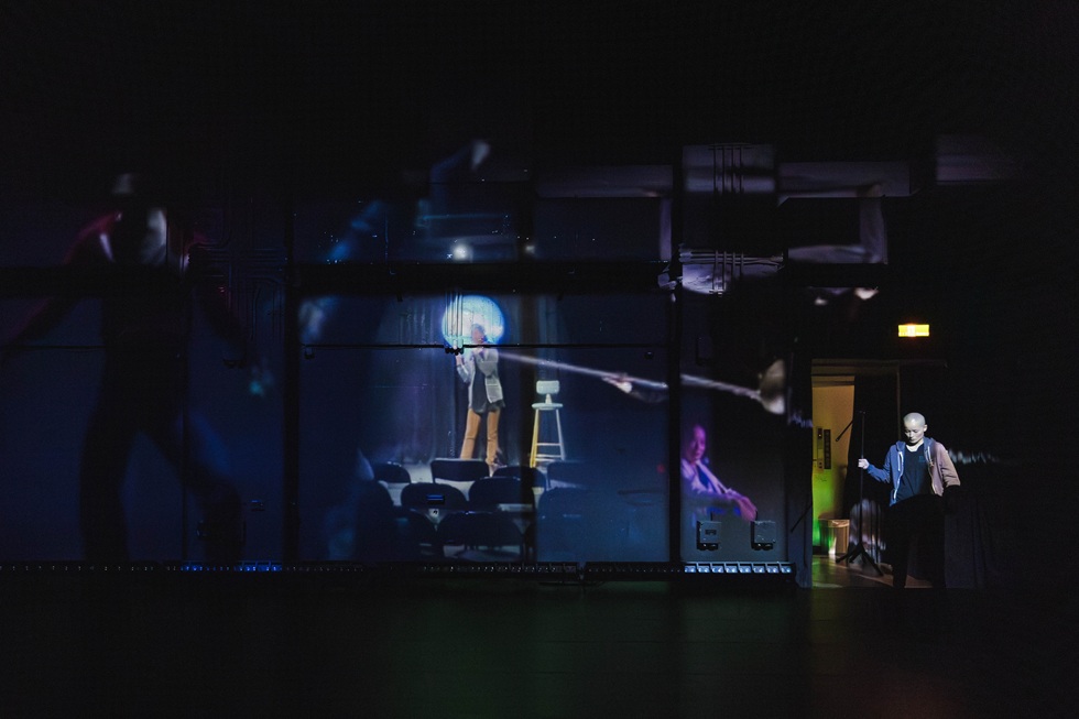 《Turn Out》換景中。（攝影／Terry Lin林政億）