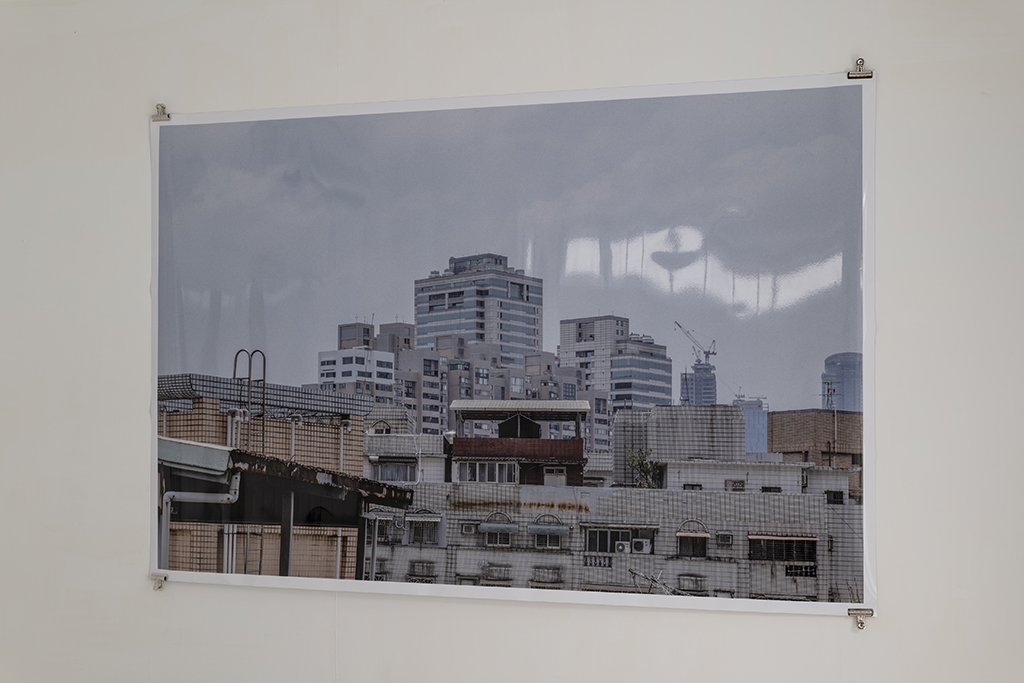 展覽緣起的作品之一《屋頂》，2025。（丘智偉提供）