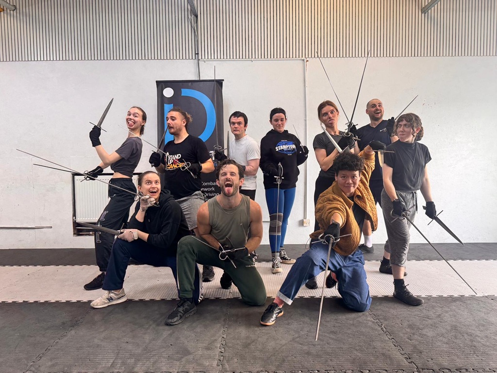 雙手長短劍非常困難，但樂趣和成就感也很高。