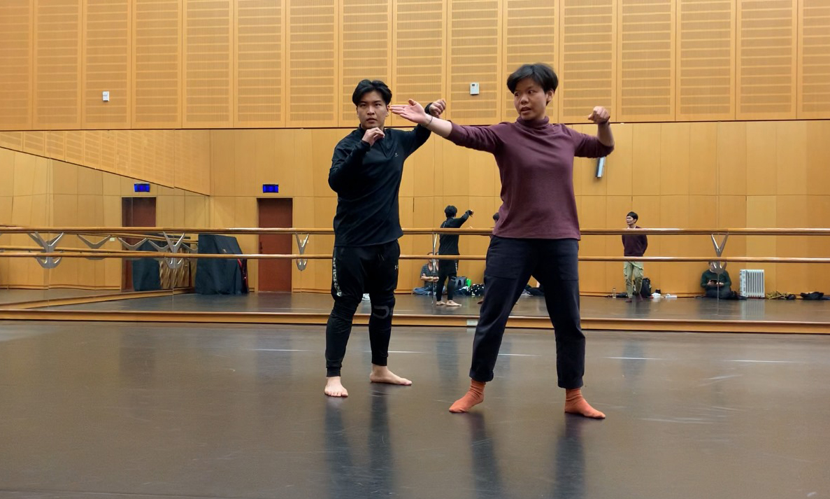 擔任阮劇團《十殿》的武打動作指導。