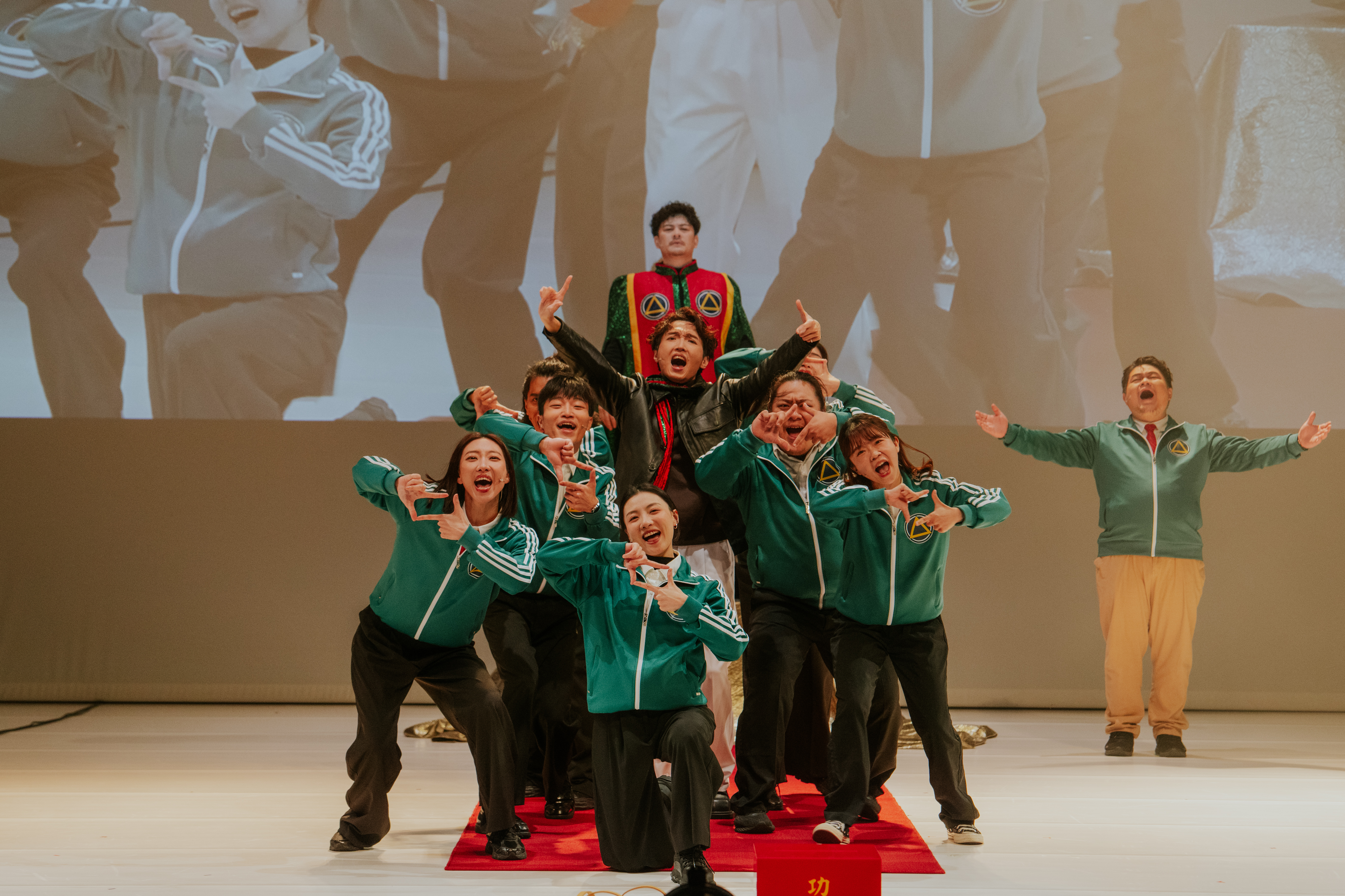 2026最新作品《別叫我大師》嘗試融合嚴肅議題與荒謬角色,劇中的失意演員成了邪教教主。圖為讀劇試演。(攝影/劉璧慈)