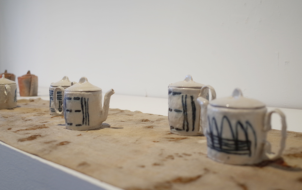雲森陶陶設有畫廊展示作品，當期為布萊恩．莫蘭菲個展「過渡情態」。（攝影／王欣翮）