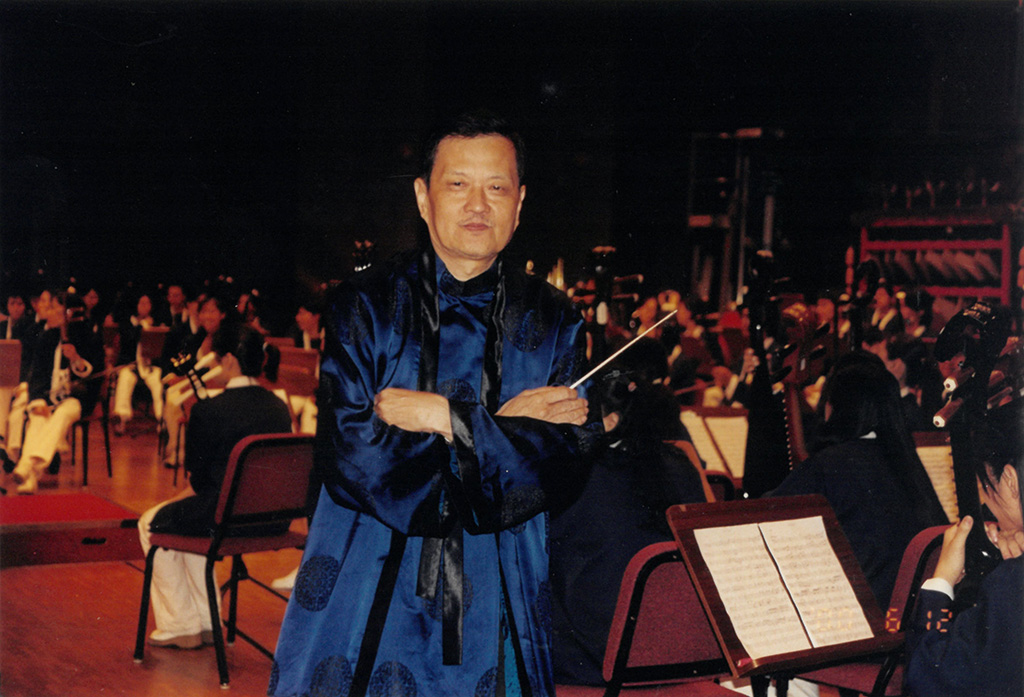 盧亮輝於第15屆「研古與創新」音樂會，2000。